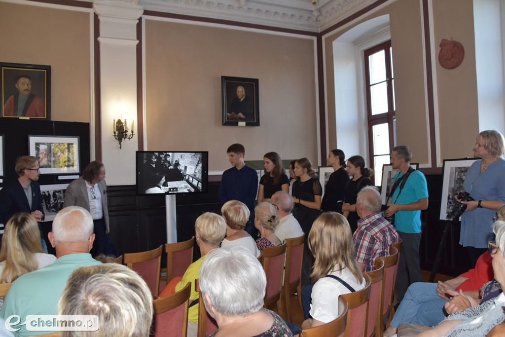 Czy znałeś PRL tak, jak ten fotograf? Wyjątkowe zdjęcia ukazują obraz tamtych lat