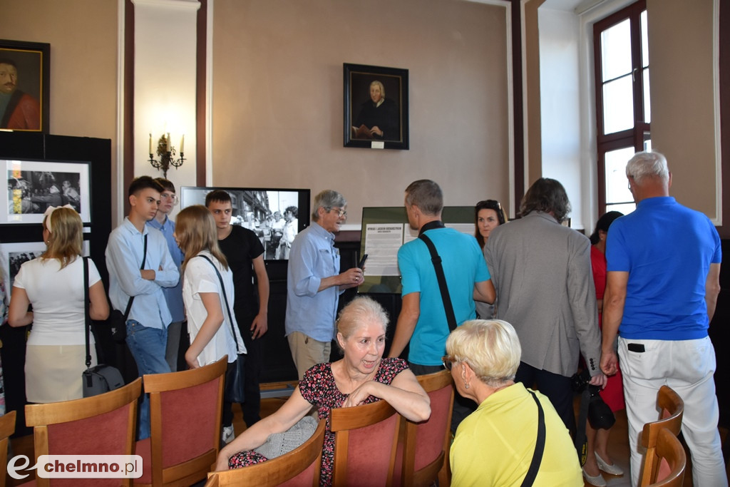 Czy znałeś PRL tak, jak ten fotograf? Wyjątkowe zdjęcia ukazują obraz tamtych lat