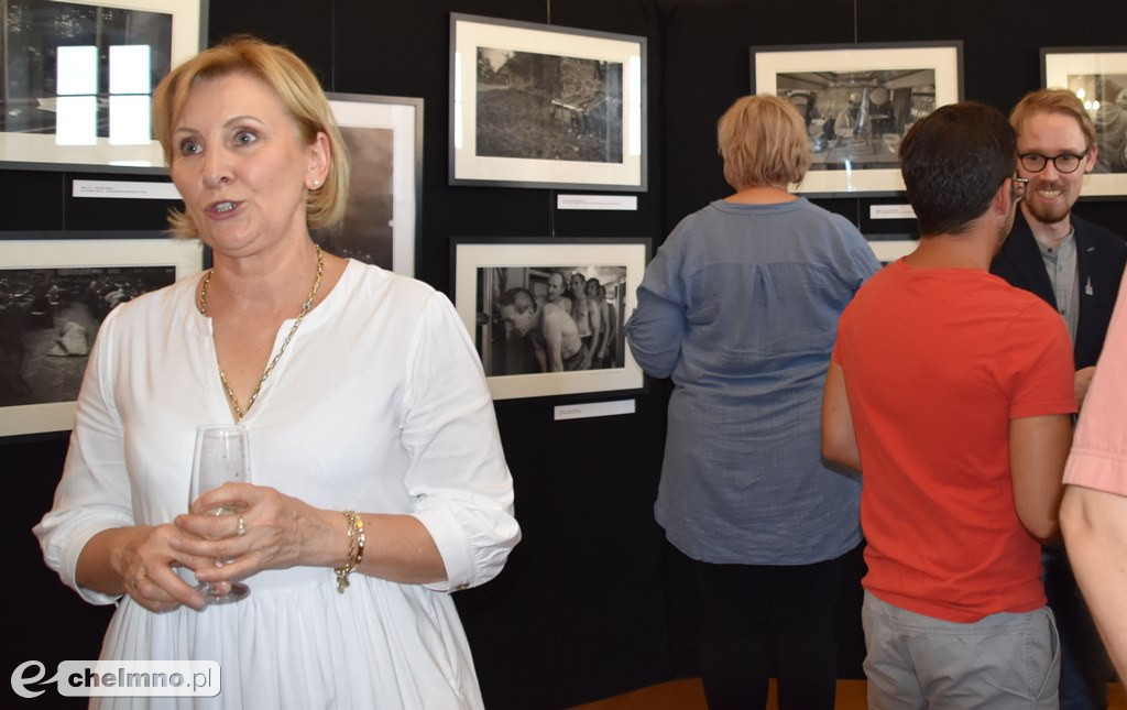 Czy znałeś PRL tak, jak ten fotograf? Wyjątkowe zdjęcia ukazują obraz tamtych lat