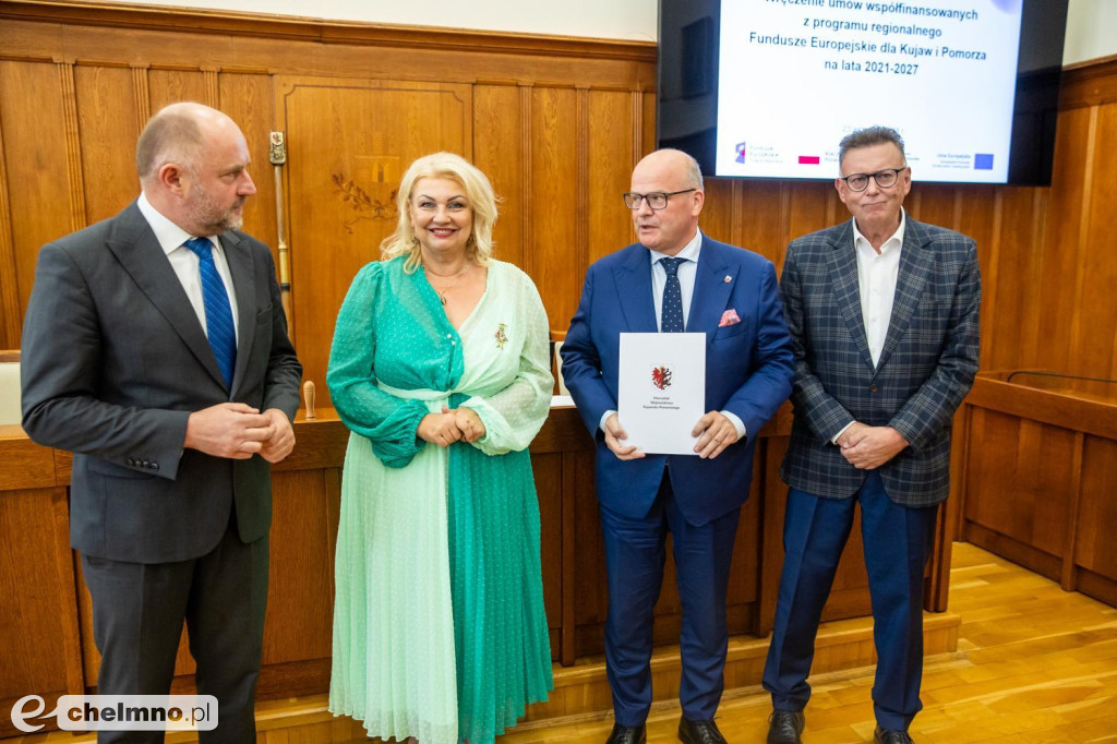 Umowy FEdKP: usługi społeczne, wsparcie biznesu, dziedzictwo
