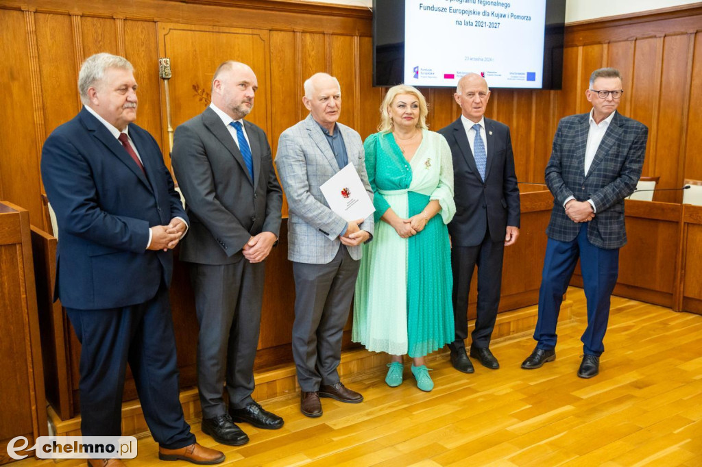 Umowy FEdKP: usługi społeczne, wsparcie biznesu, dziedzictwo