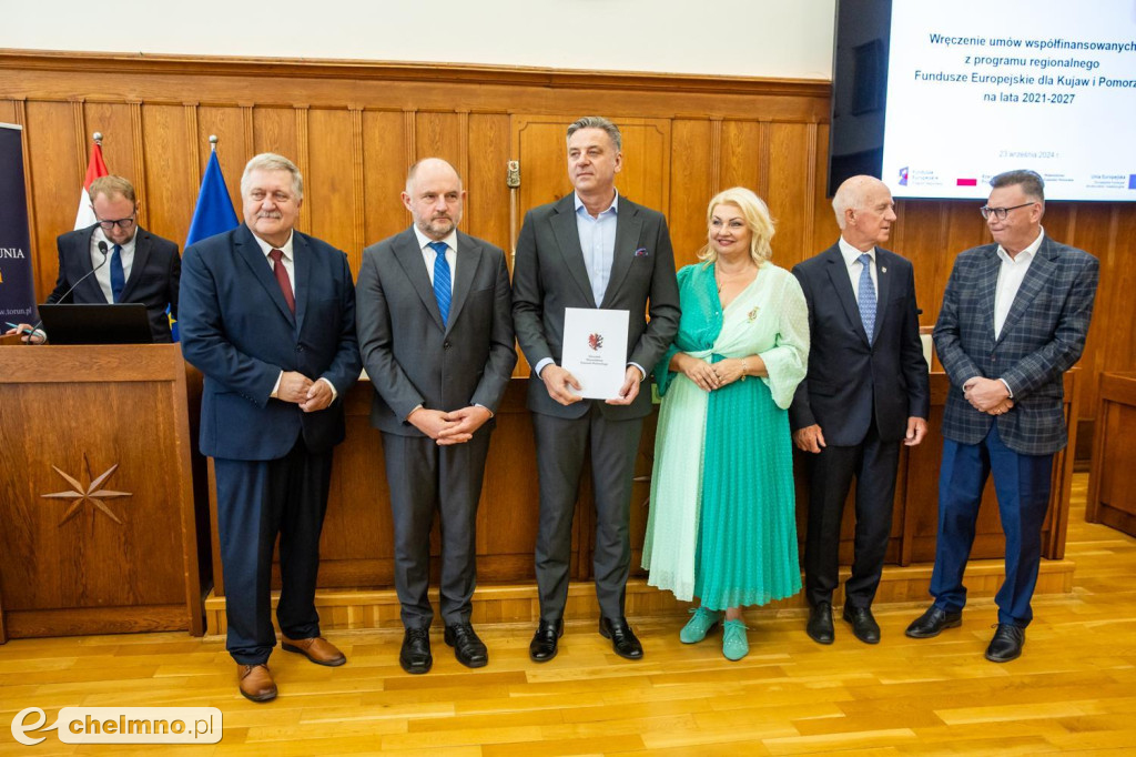 Umowy FEdKP: usługi społeczne, wsparcie biznesu, dziedzictwo