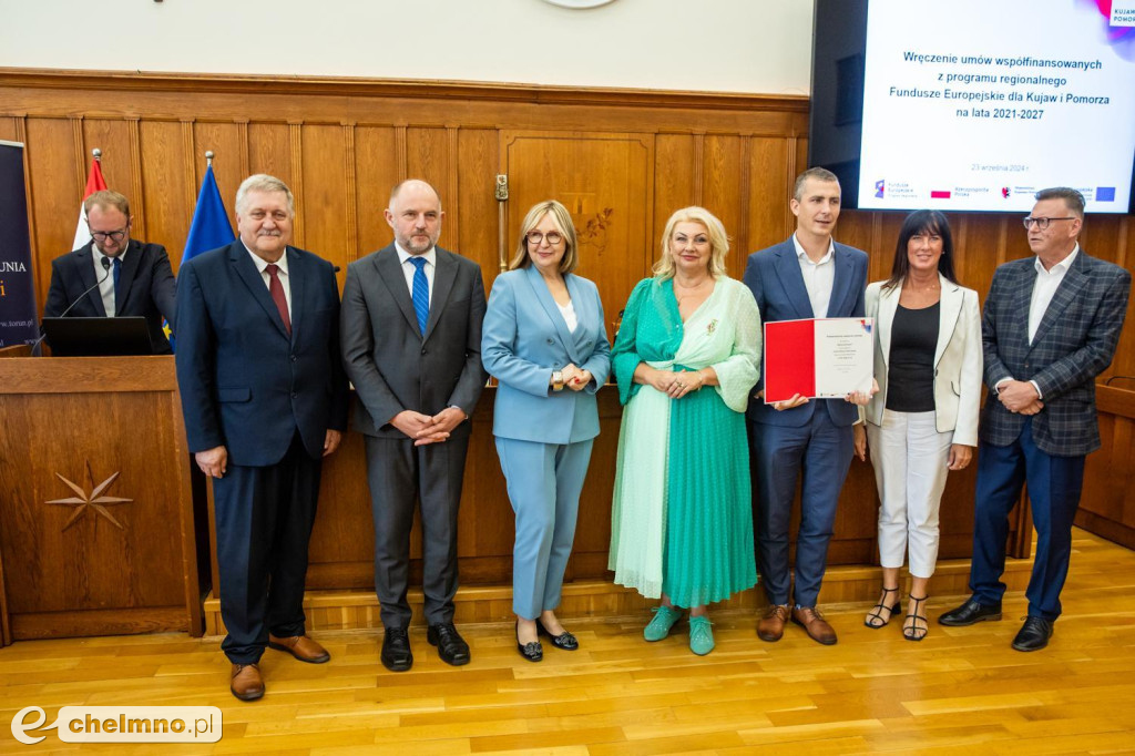 Umowy FEdKP: usługi społeczne, wsparcie biznesu, dziedzictwo