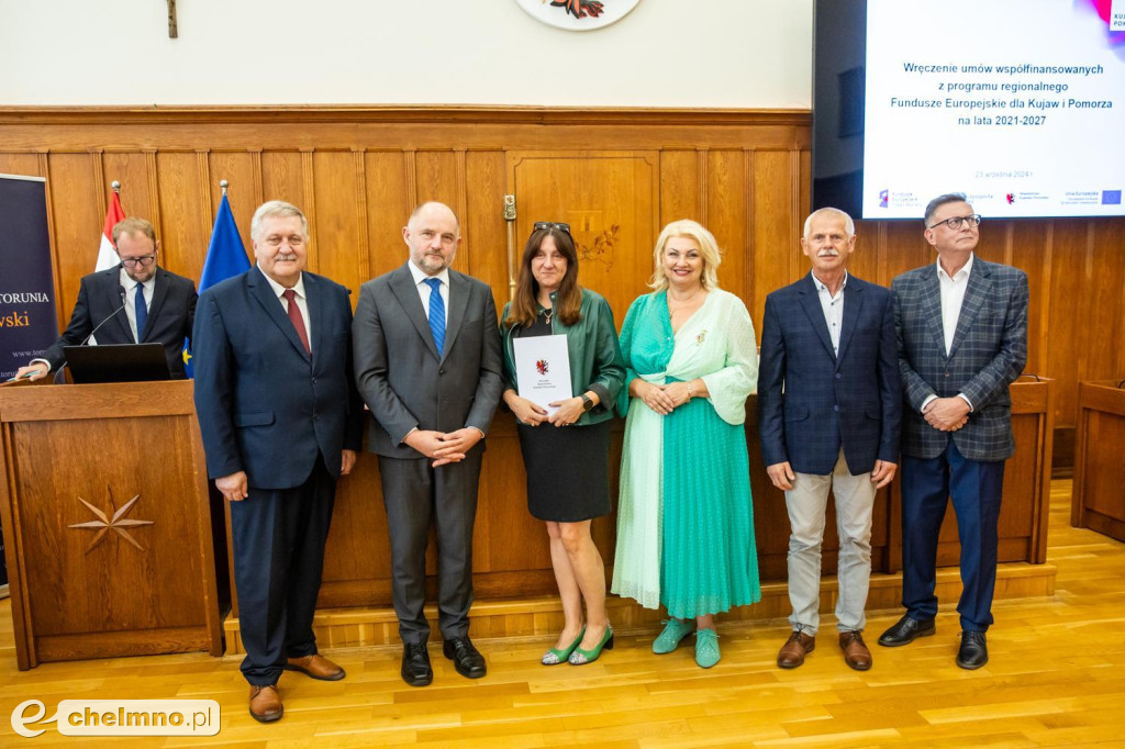Umowy FEdKP: usługi społeczne, wsparcie biznesu, dziedzictwo