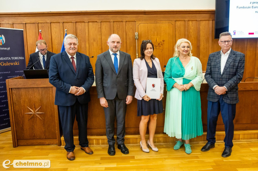 Umowy FEdKP: usługi społeczne, wsparcie biznesu, dziedzictwo