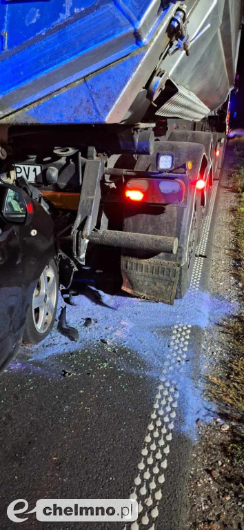 Wypadek w okolicach Chełmna: zderzenie samochodu osobowego z ciężarowym