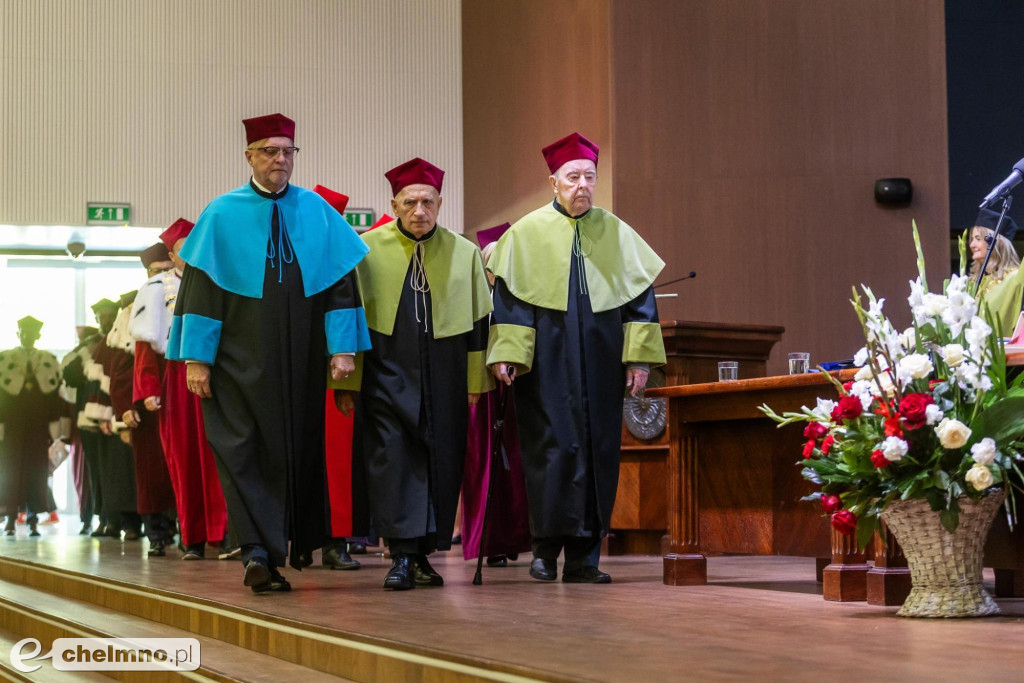 Vivat Academia, vivant Professores!