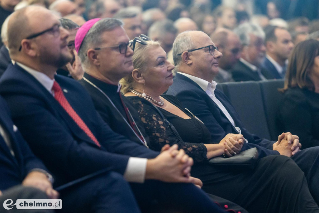 Vivat Academia, vivant Professores!