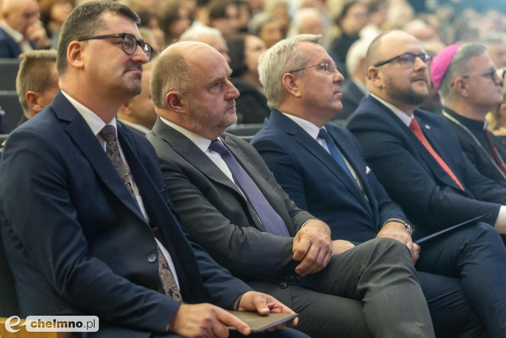 Vivat Academia, vivant Professores!