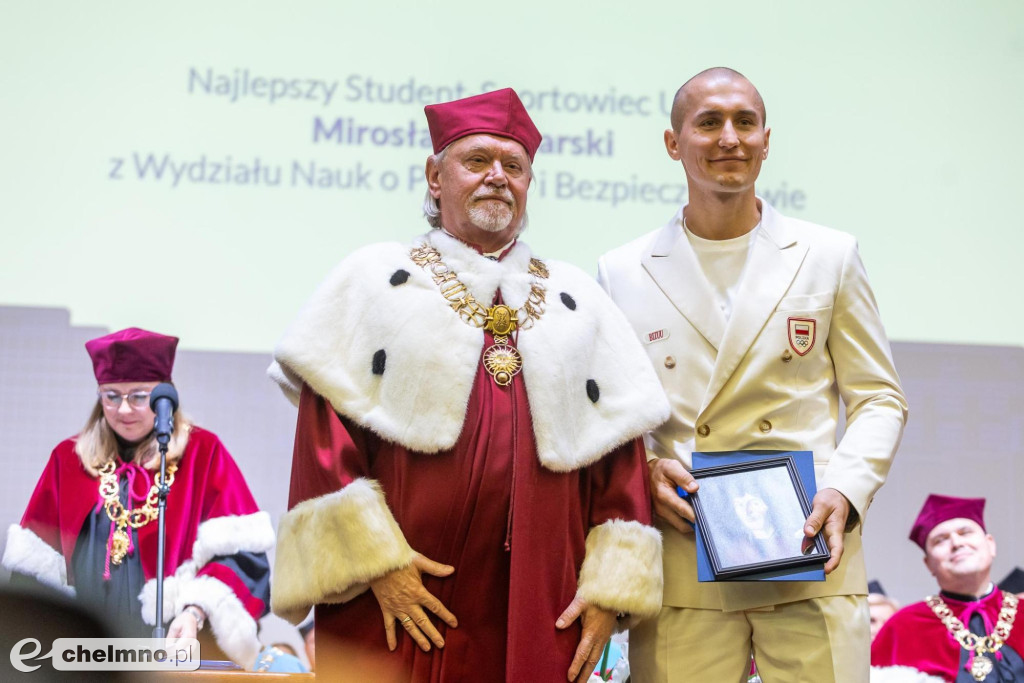 Vivat Academia, vivant Professores!