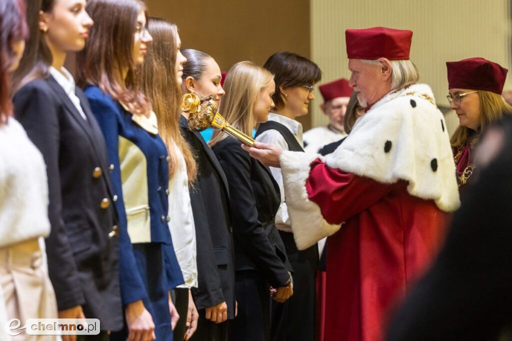 Vivat Academia, vivant Professores!