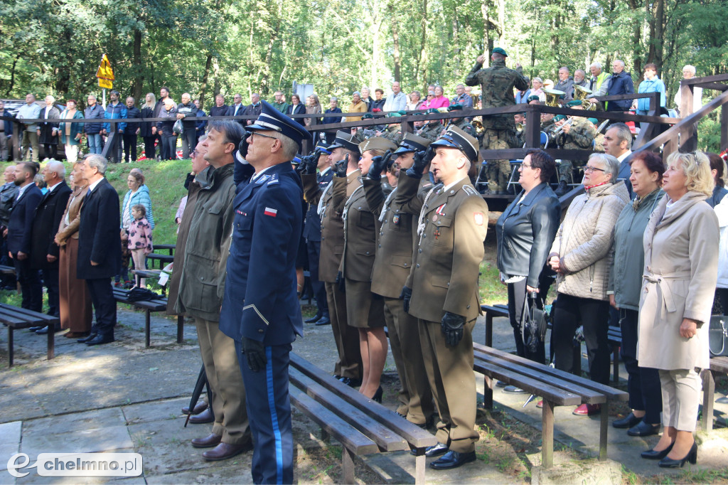 Uroczystość patriotyczno-religijna w Raciniewie