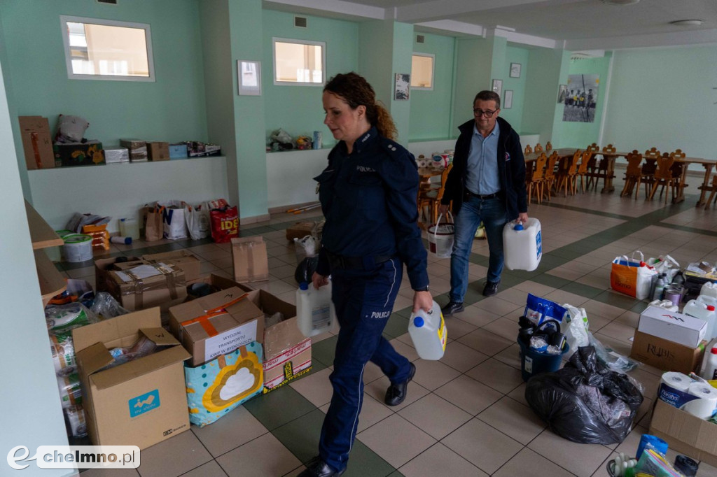 Kujawsko-pomorscy funkcjonariusze i pracownicy zorganizowali zbiórkę dla poszkodowanych