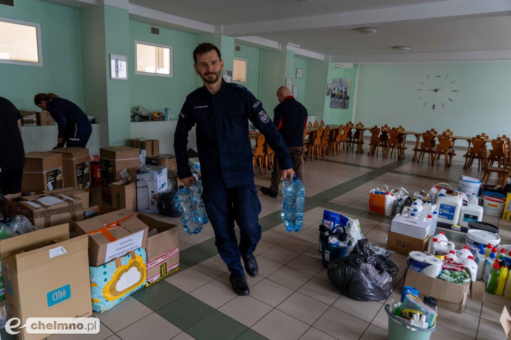 Kujawsko-pomorscy funkcjonariusze i pracownicy zorganizowali zbiórkę dla poszkodowanych