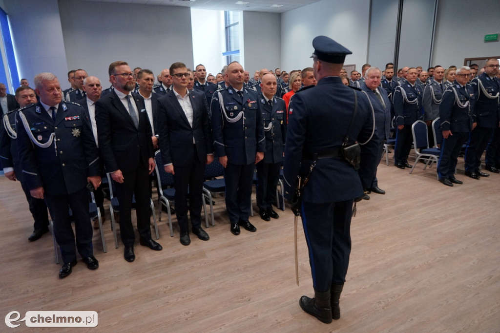 Policjanci z Chełmna otrzymali „Kryształowe Serca” za uratowanie życia kobiety