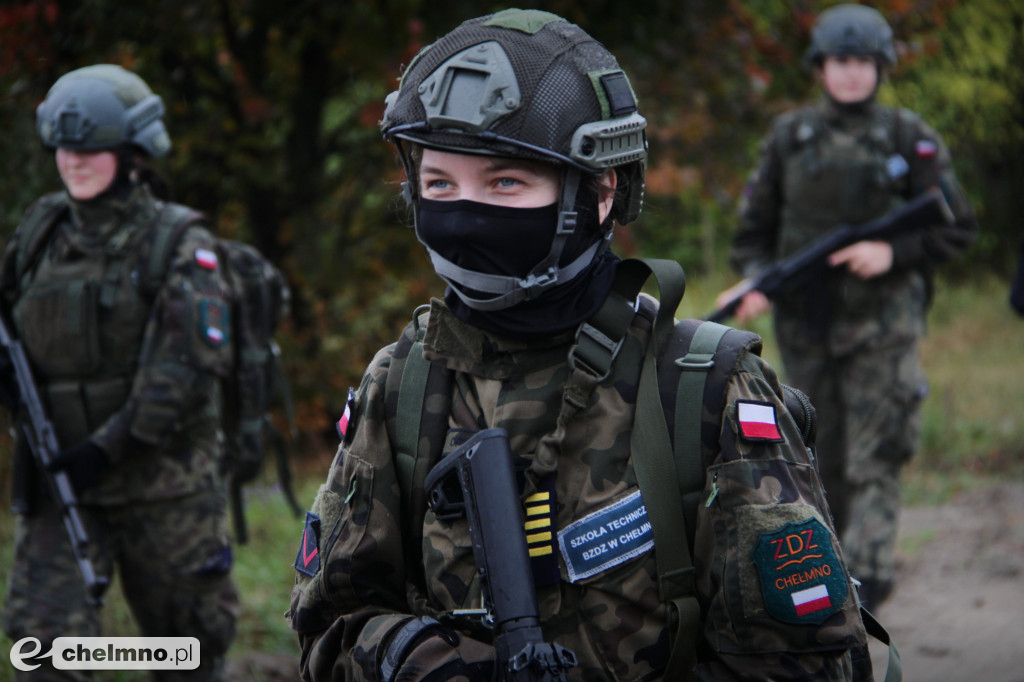 Uczniowie z Chełmna na szkoleniu wojskowym w 3. Pułku Saperów