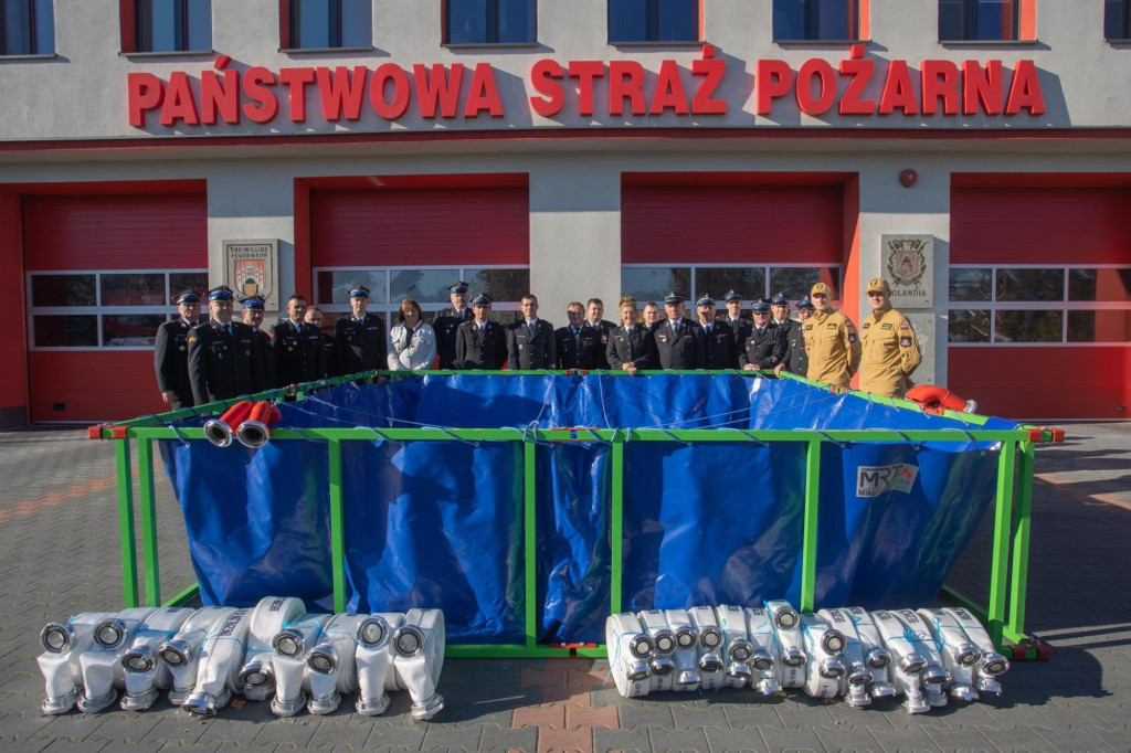 Salutaris z pomocą - przekazanie nowego sprzętu strażackiego
