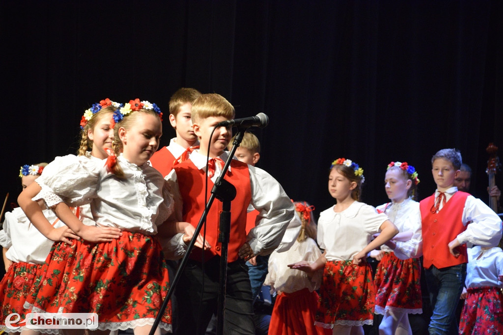 Wspaniały Jubileusz 45-lecia Zespołu Pieśni i Tańca 