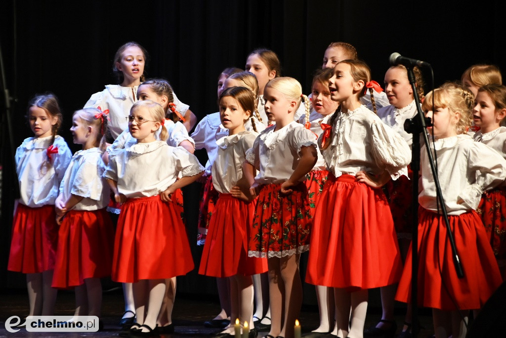 Wspaniały Jubileusz 45-lecia Zespołu Pieśni i Tańca 