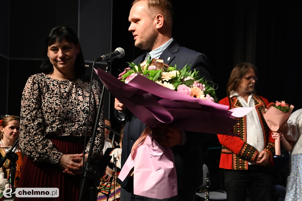 Wspaniały Jubileusz 45-lecia Zespołu Pieśni i Tańca 