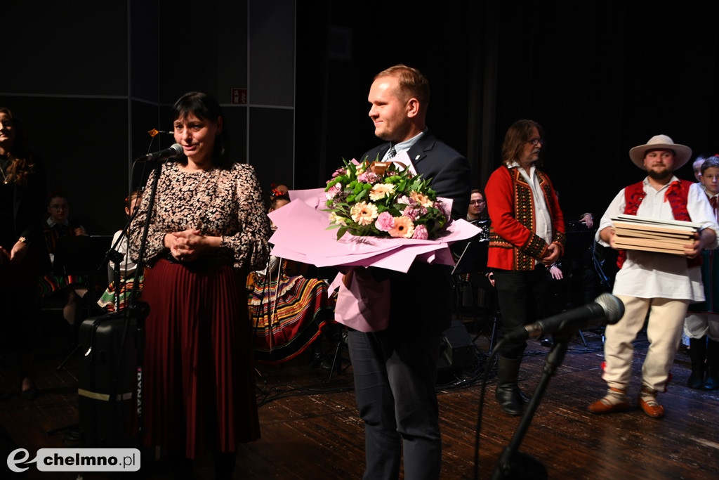 Wspaniały Jubileusz 45-lecia Zespołu Pieśni i Tańca 