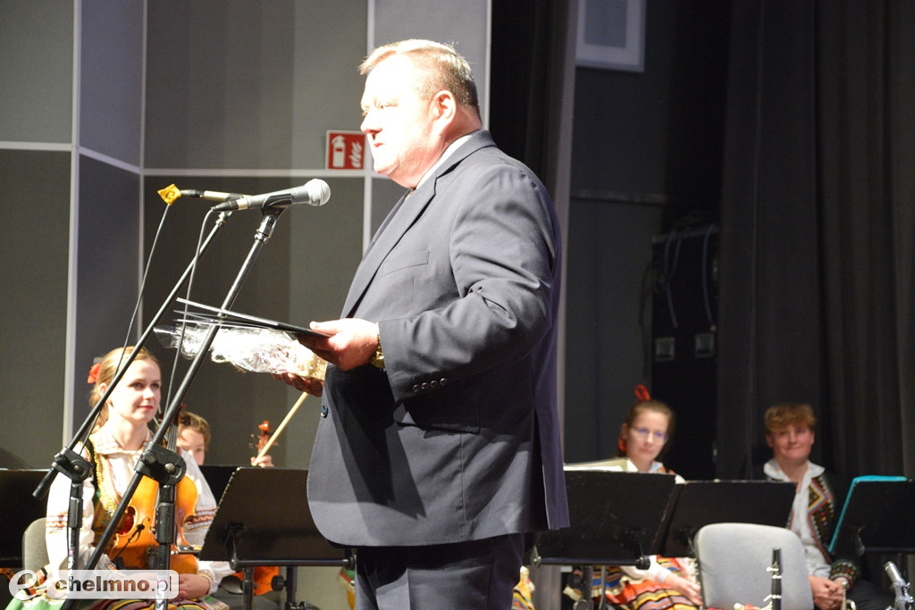 Wspaniały Jubileusz 45-lecia Zespołu Pieśni i Tańca 