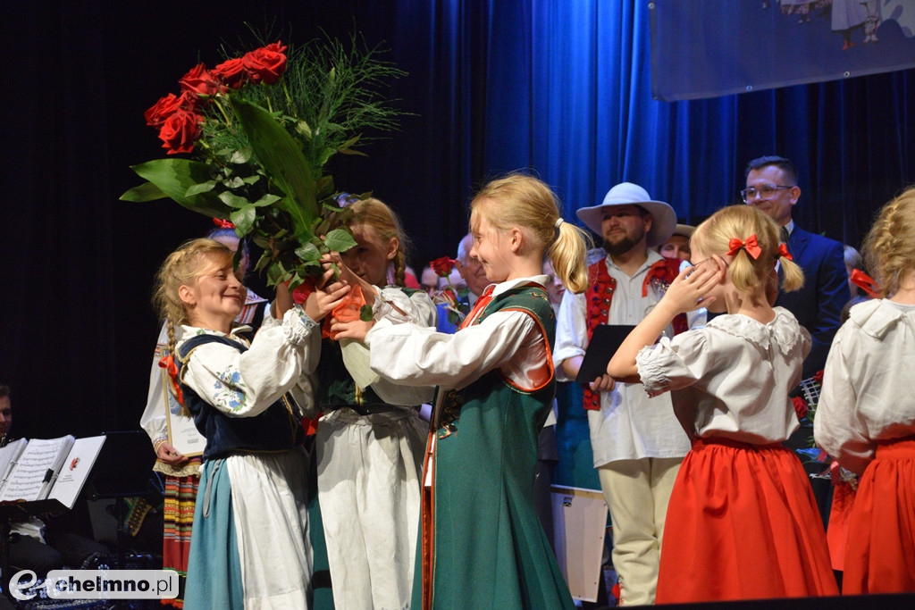 Wspaniały Jubileusz 45-lecia Zespołu Pieśni i Tańca 