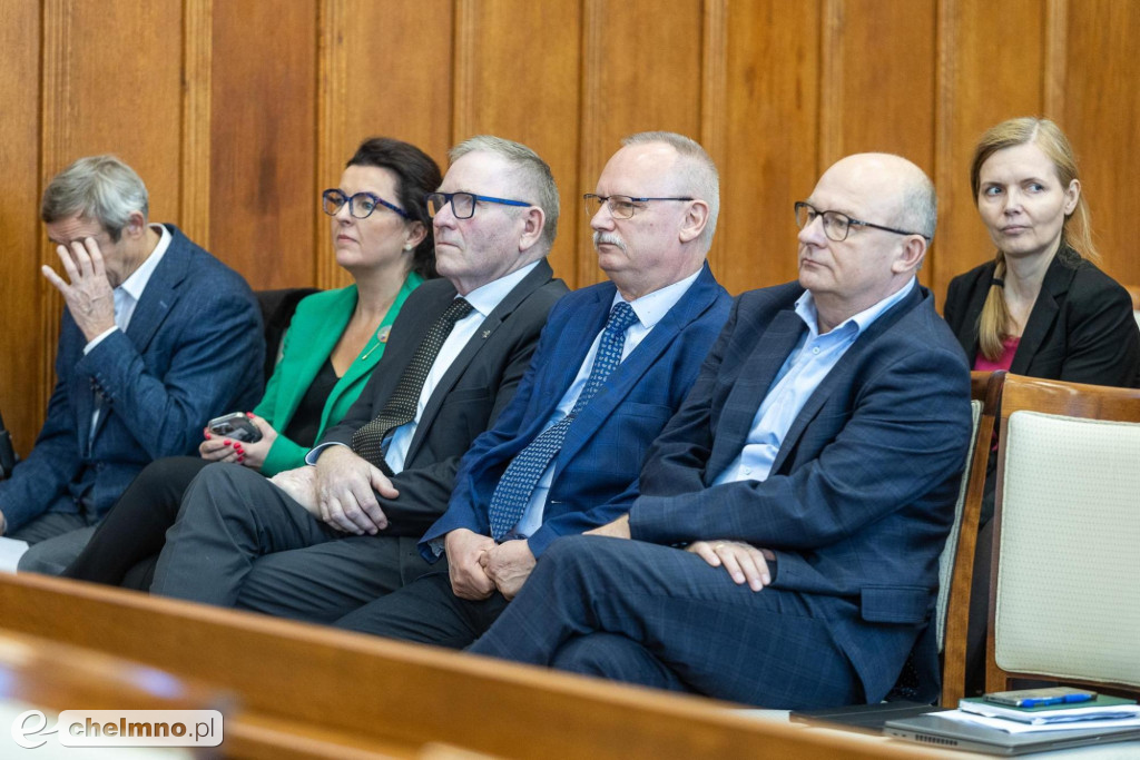 Sesja sejmiku województwa