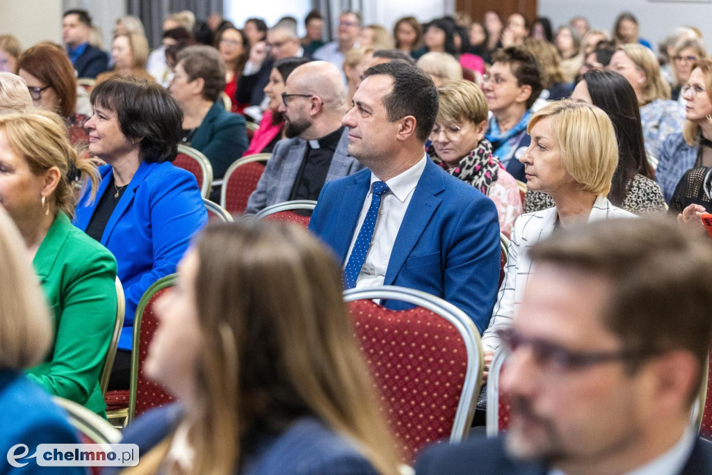 Polityka społeczna wobec wyzwań (konferencja)