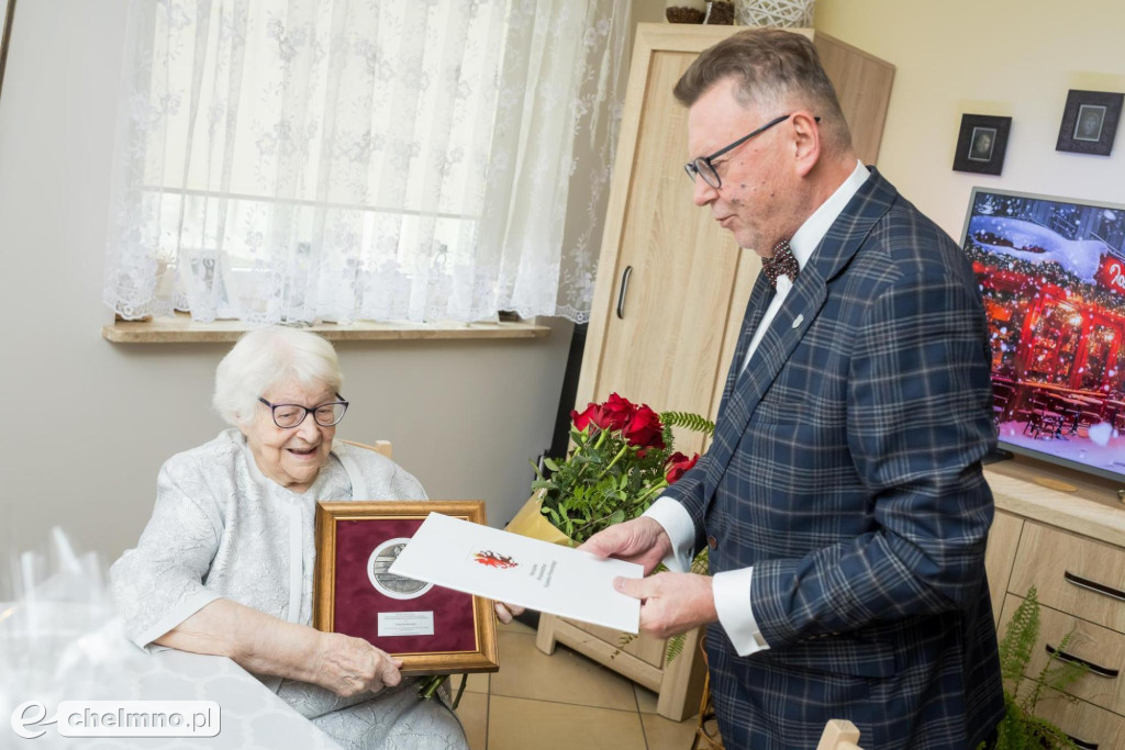 Medale Marszałka z okazji setnych urodzin