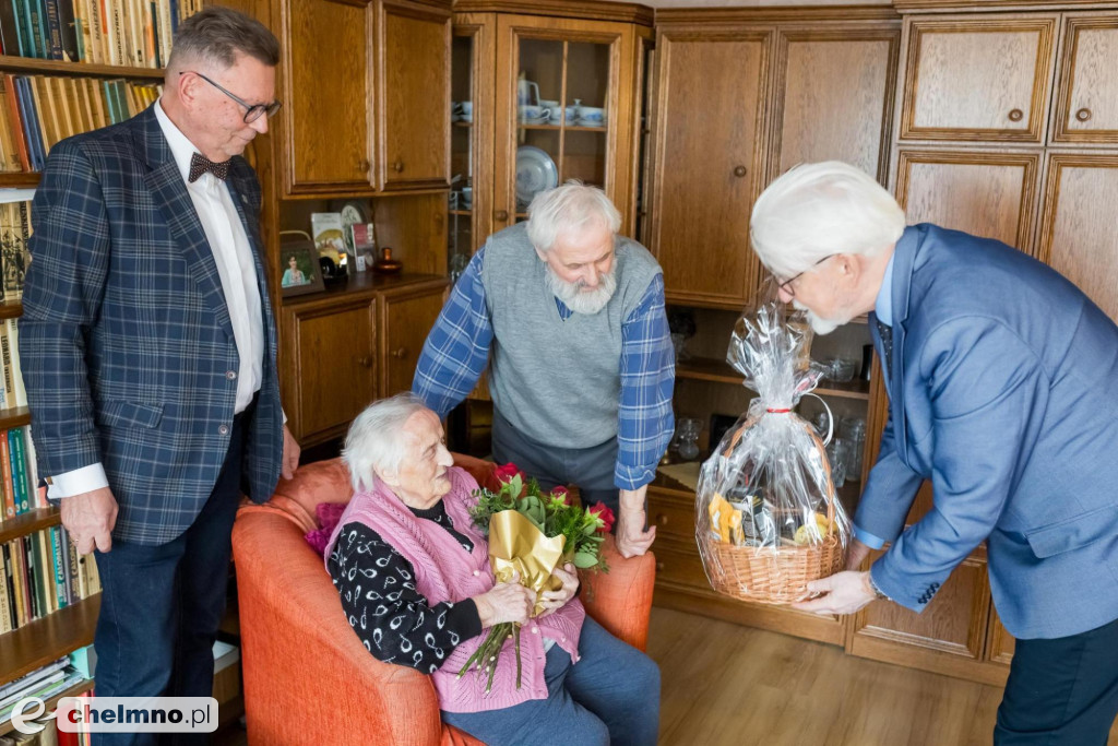 Medale Marszałka z okazji setnych urodzin