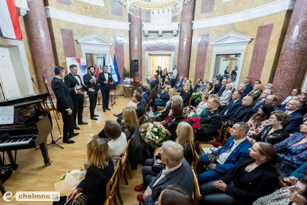 Trzy dekady Pałacu Lubostroń