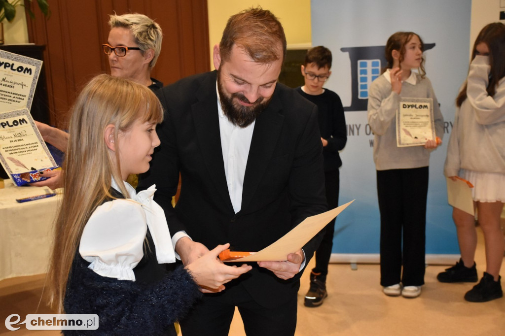 Rywalizacja ortograficzna o pióro wójta