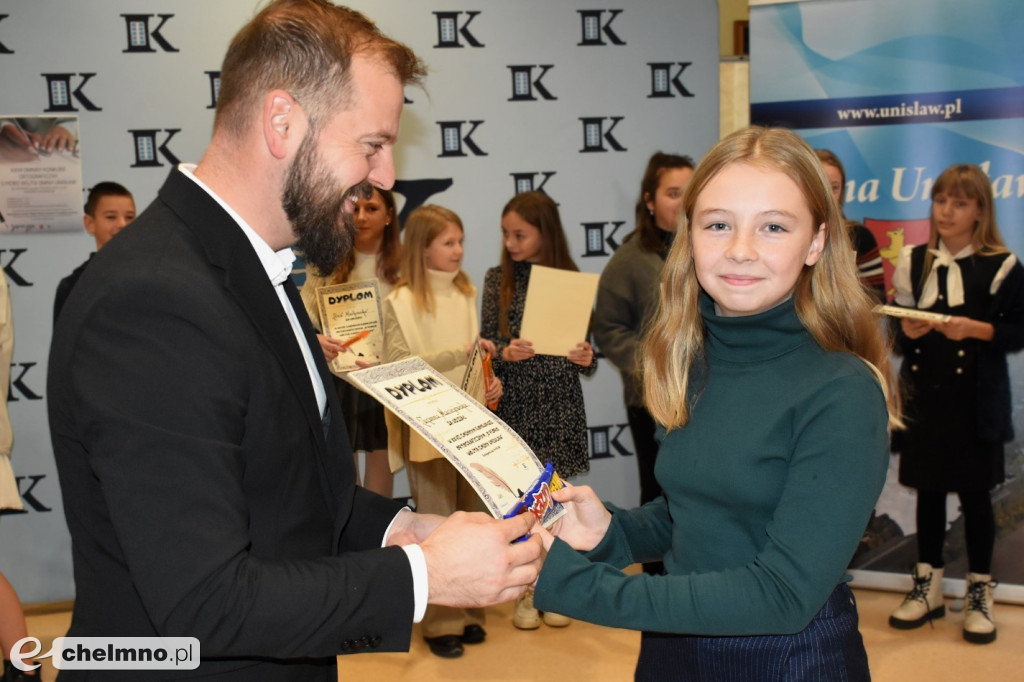 Rywalizacja ortograficzna o pióro wójta