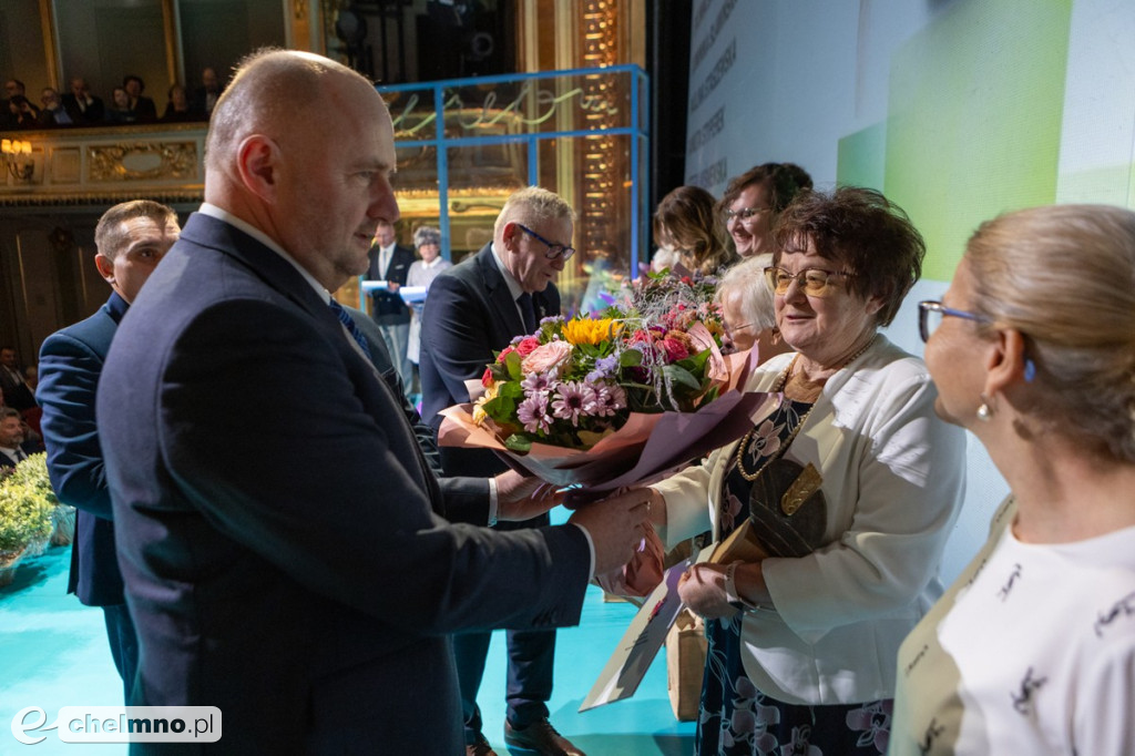 Honory i wyróżnienia dla wiejskich liderów.