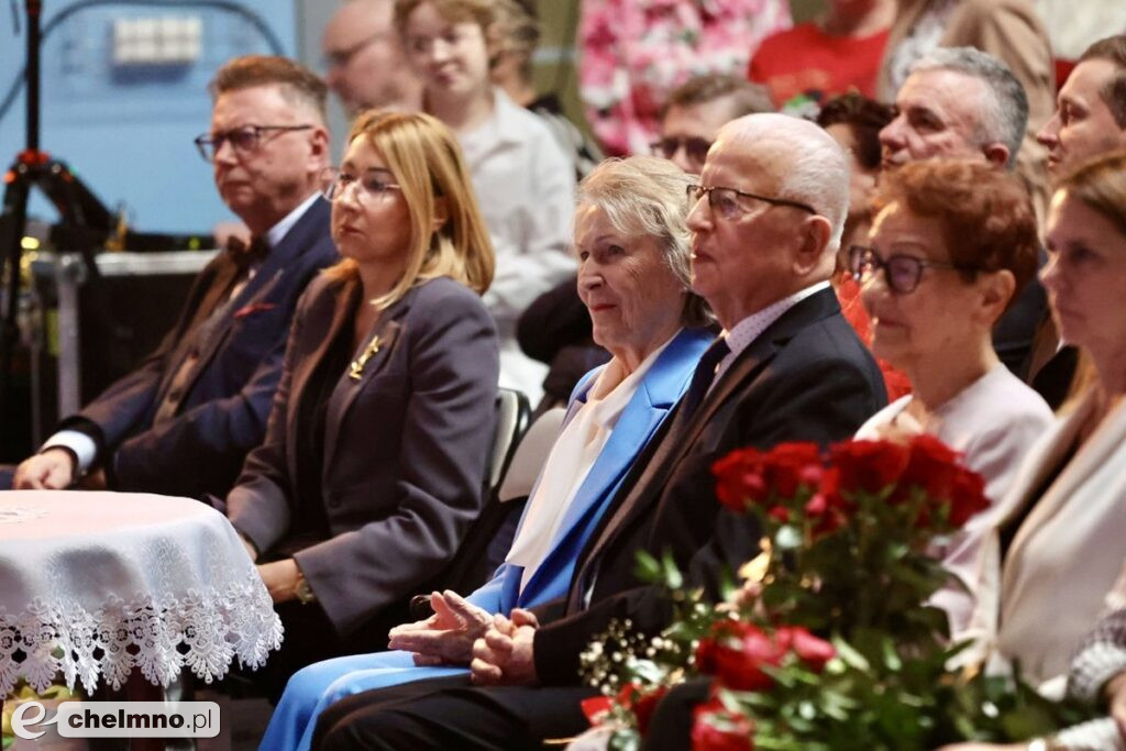 Kwiaty i nasze dobre myśli dla pani Ireny Santor