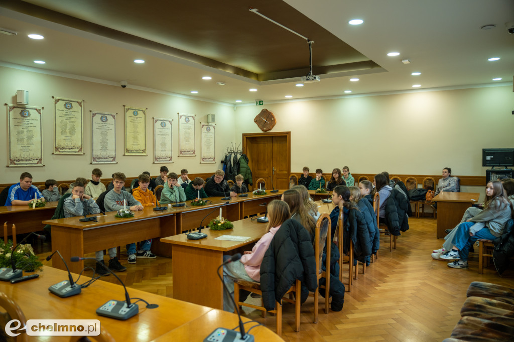 Ciekawa lekcja WOSu w Urzędzie Miasta Chełmna