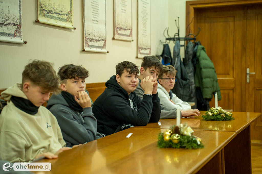 Ciekawa lekcja WOSu w Urzędzie Miasta Chełmna