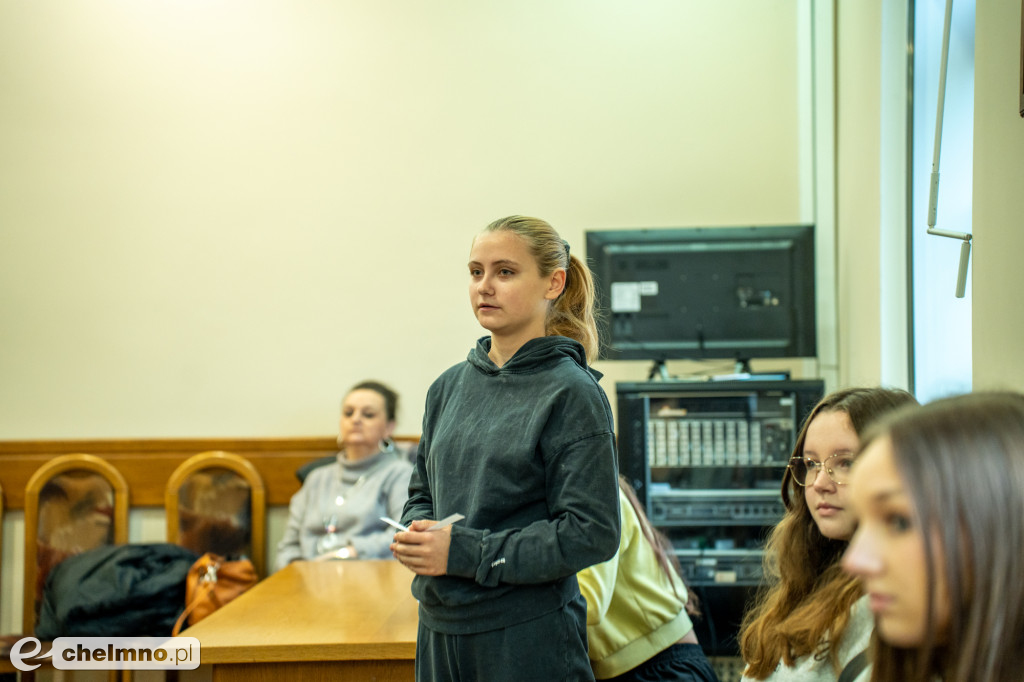 Ciekawa lekcja WOSu w Urzędzie Miasta Chełmna