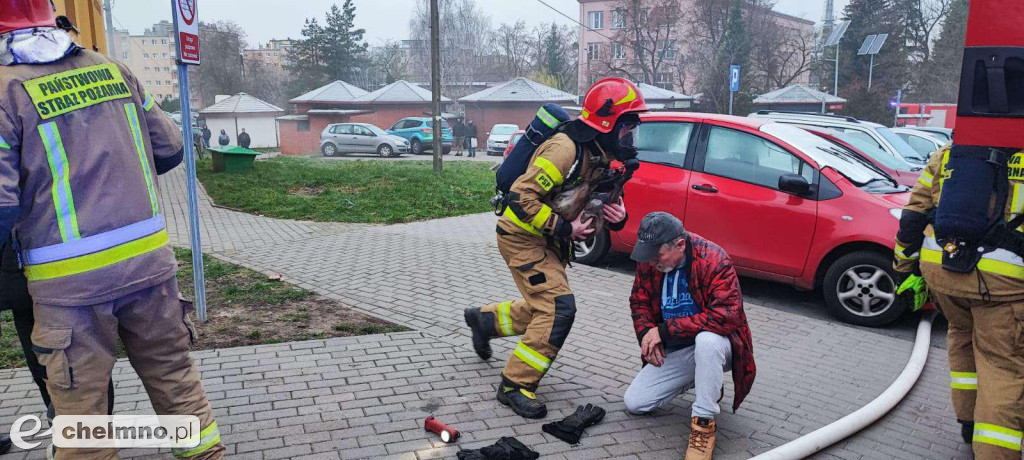 Pożar w jednym z mieszkań na Skłodowskiej - są poszkodowani!