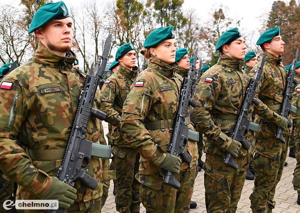 Przysięga wojskowa żołnierzy Dobrowolnej Zasadniczej Służby Wojskowej