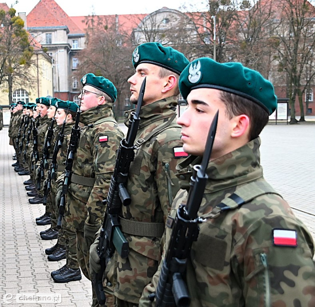 Przysięga wojskowa żołnierzy Dobrowolnej Zasadniczej Służby Wojskowej