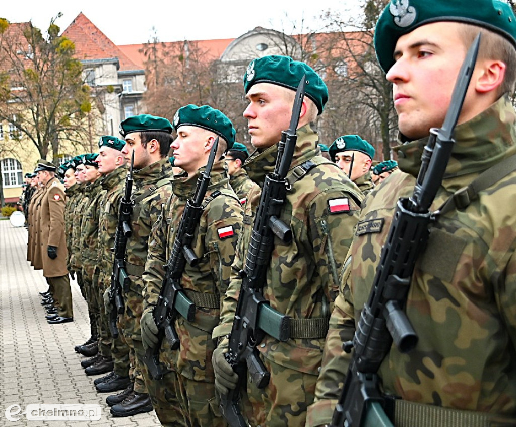 Przysięga wojskowa żołnierzy Dobrowolnej Zasadniczej Służby Wojskowej