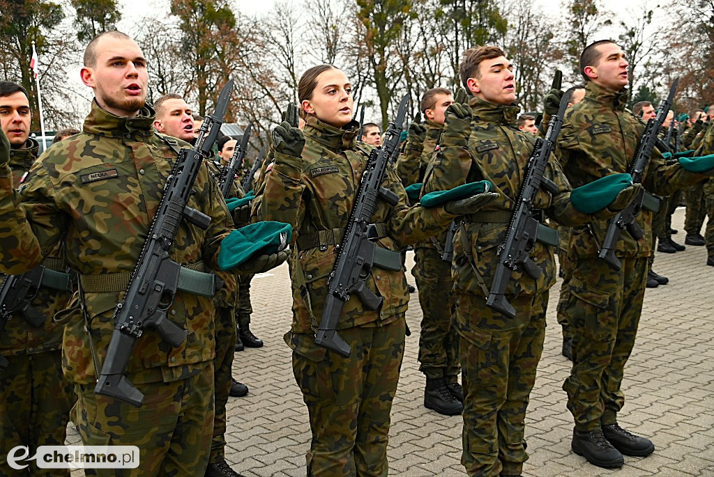 Przysięga wojskowa żołnierzy Dobrowolnej Zasadniczej Służby Wojskowej