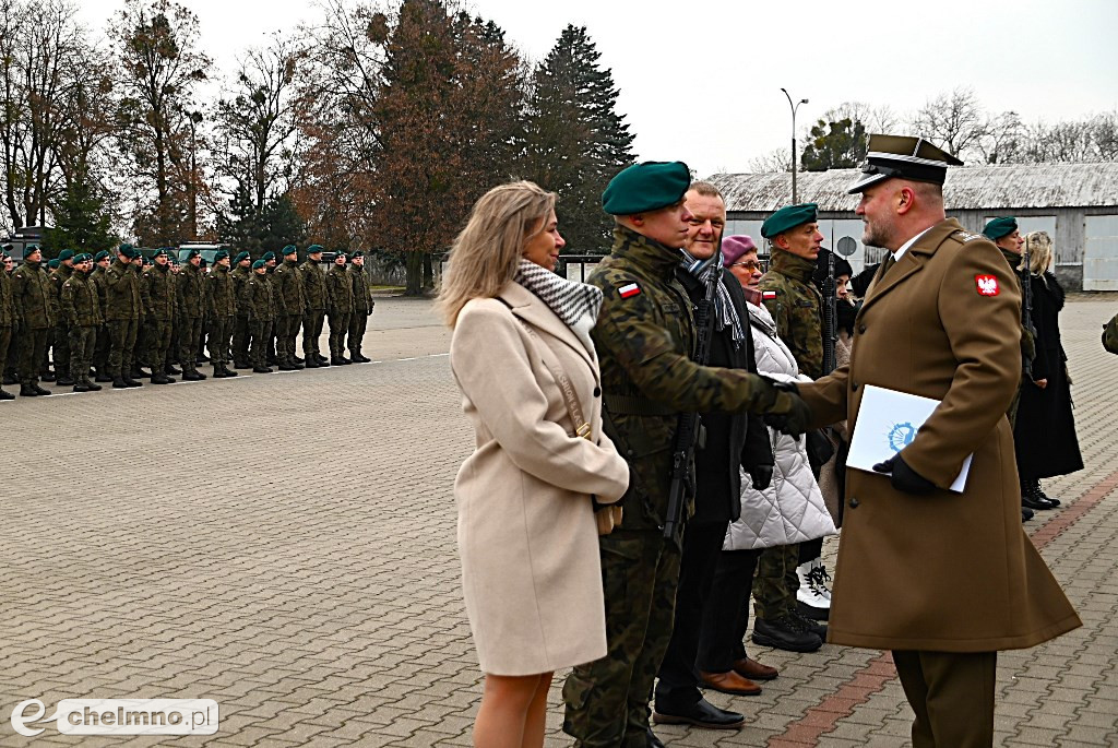 Przysięga wojskowa żołnierzy Dobrowolnej Zasadniczej Służby Wojskowej