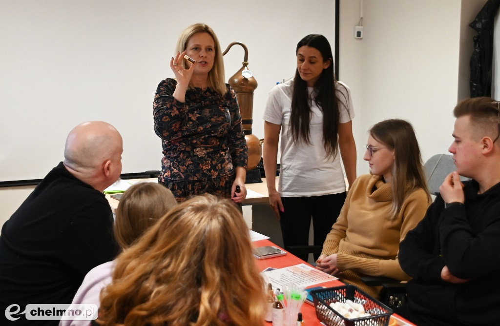 Perfumy mają wibracje – fotorelacja z wyjątkowych warsztatów Walentynkowych