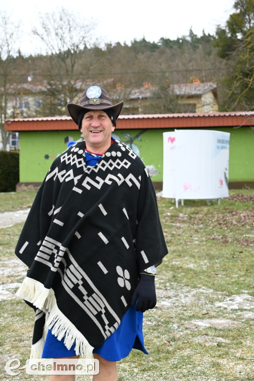 Oni pokazali, że są zakochani... w morsowaniu