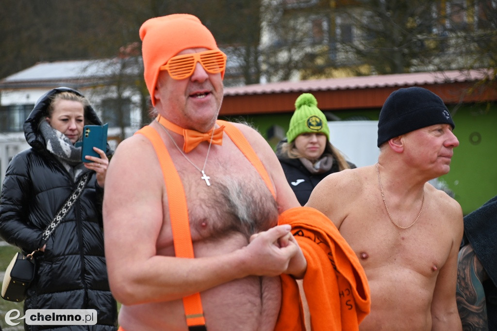 Oni pokazali, że są zakochani... w morsowaniu