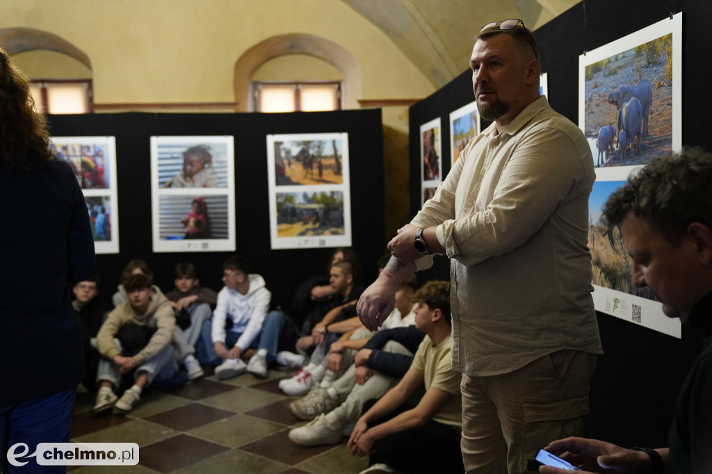 Lekcje wokół wystawy: AFRYKA w obiektywie Krzysztofa Kujawy