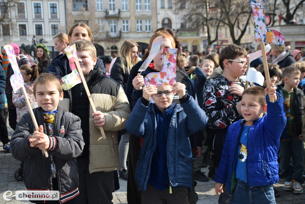 Happening z okazji Światowego Dnia Zespołu Downa i powitania WIOSNY